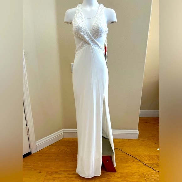 Mac Duggal 2 White Floral Sequined Criss Cross Bodice Maxi Gown NWT Cut Out - Picture 5 of 13